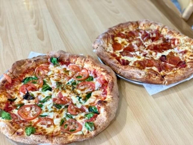 Pizza.